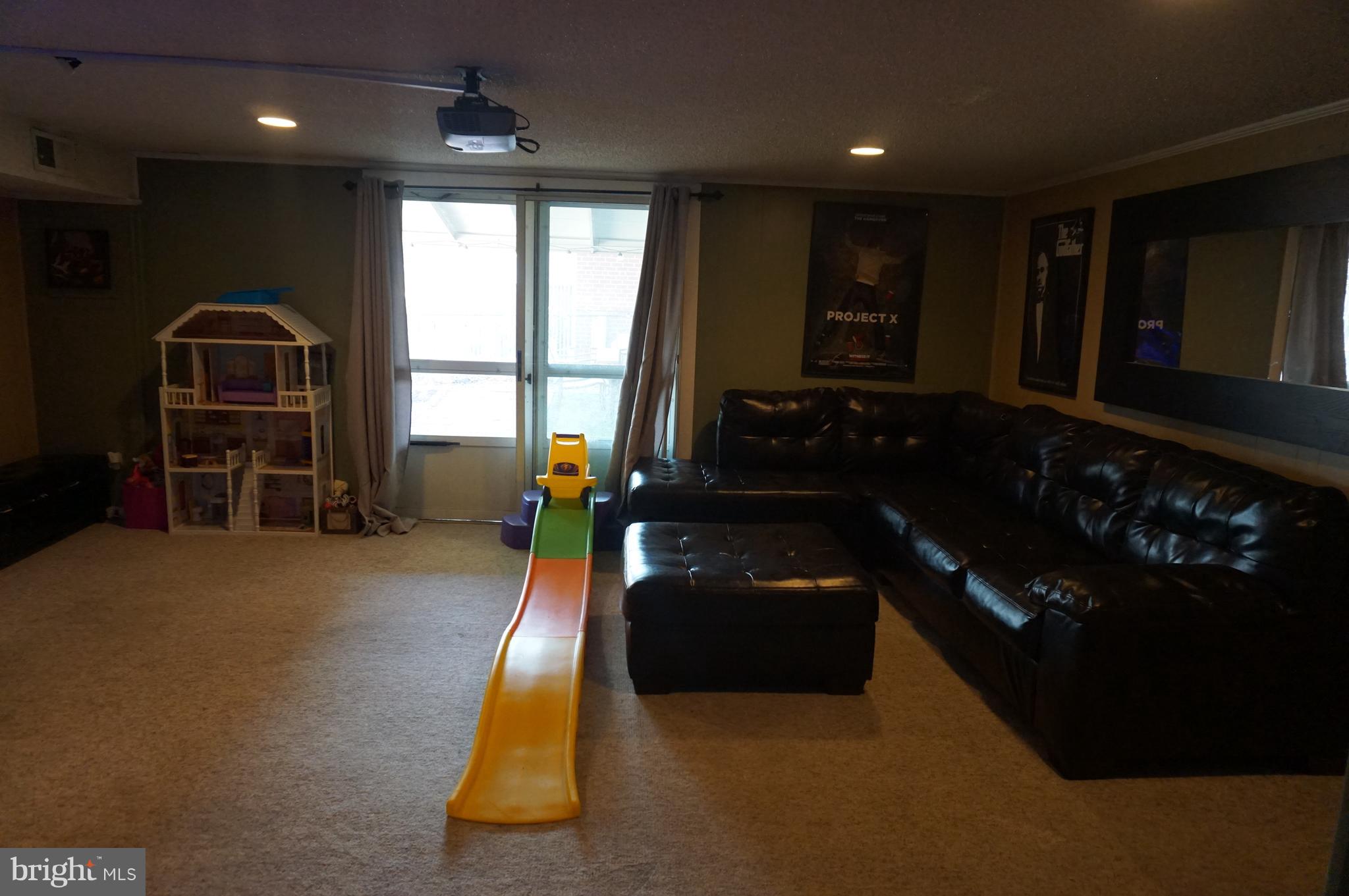 3852 Fairdale Road Philadelphia, PA 19154 - Photo 18 of 25 Finished Basement