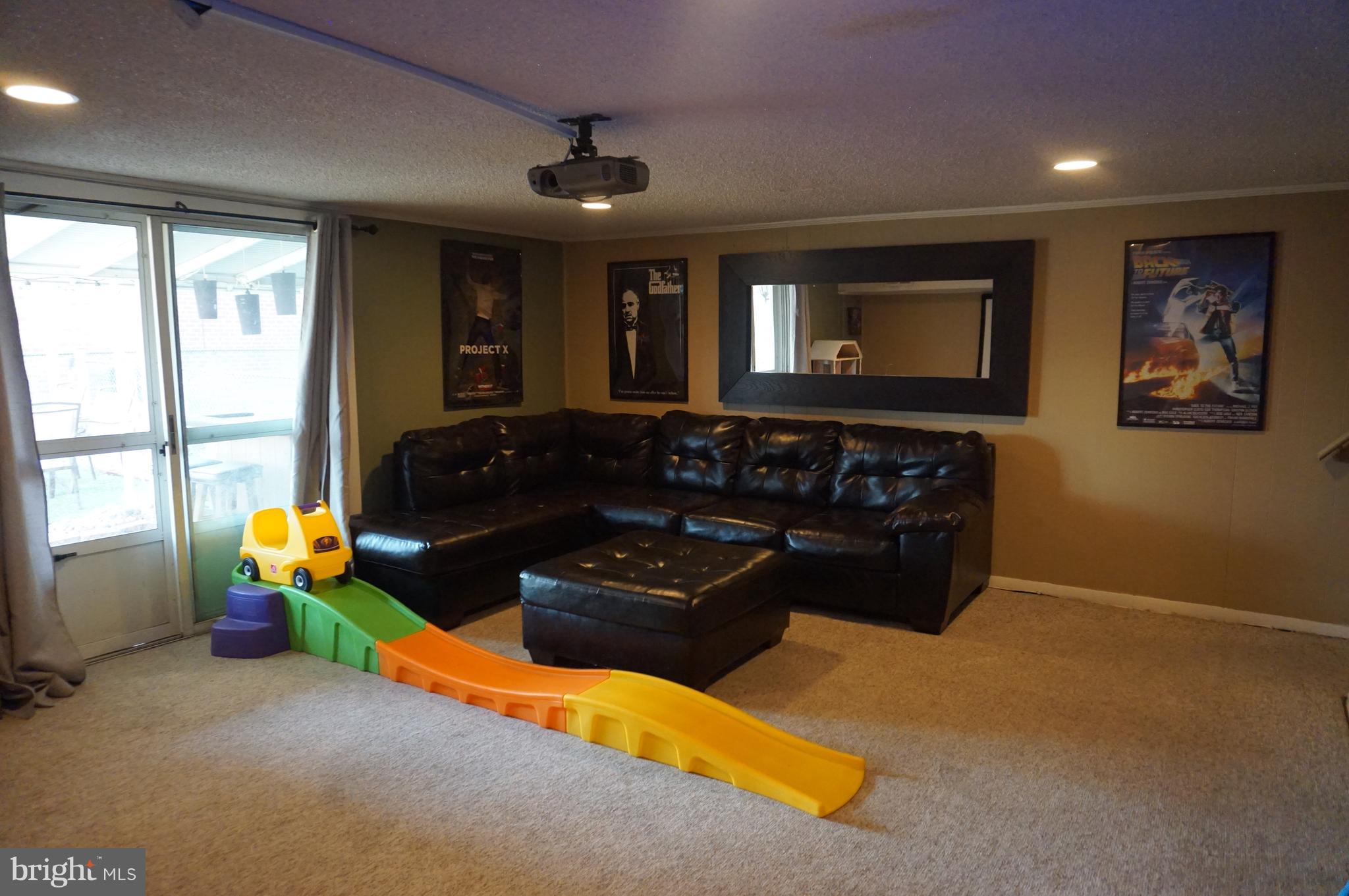 3852 Fairdale Road Philadelphia, PA 19154 - Photo 19 of 25 Finished Basement