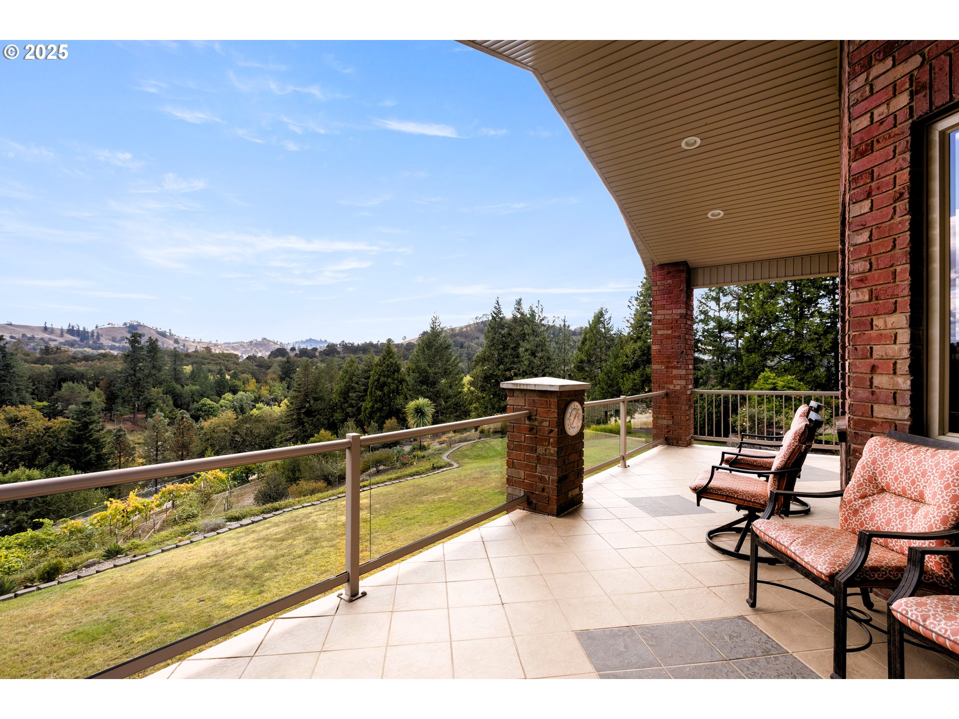 13767 North Bank Road Roseburg, OR 97470 - Photo 46 of 48