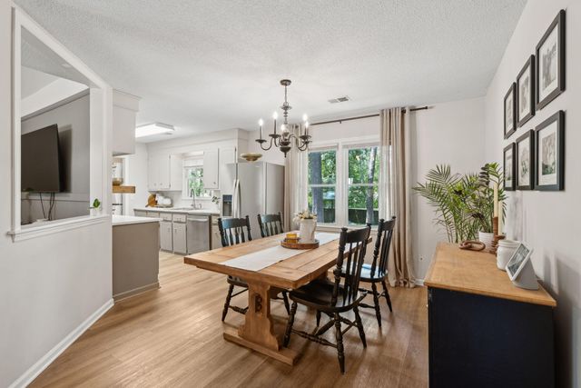 $290,000 | 210 Crestwood Drive, Summerville, SC 29483