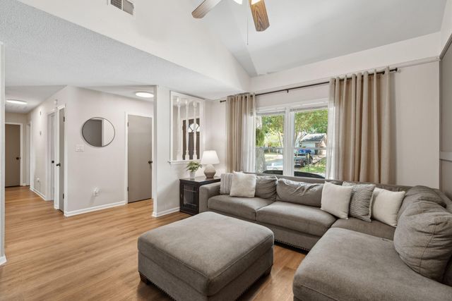 $290,000 | 210 Crestwood Drive, Summerville, SC 29483