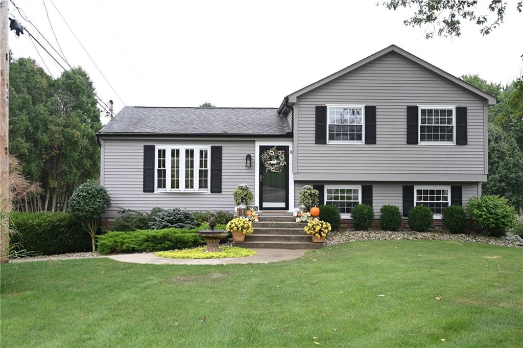 376 Center Grange Road Monaca, PA 15061 - Photo 1 of 25 Gallery Image 1