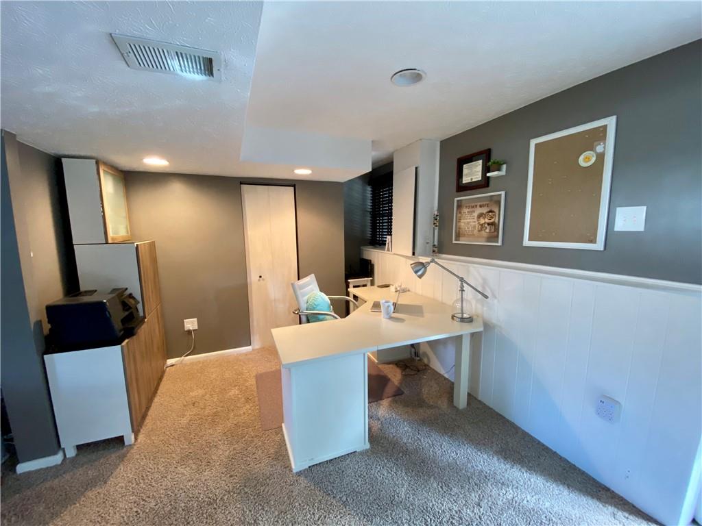 376 Center Grange Road Monaca, PA 15061 - Photo 14 of 25 Gallery Image 14