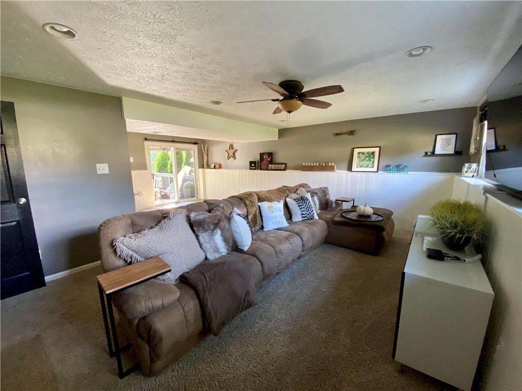 376 Center Grange Road Monaca, PA 15061 - Photo 16 of 25 Gallery Image 16