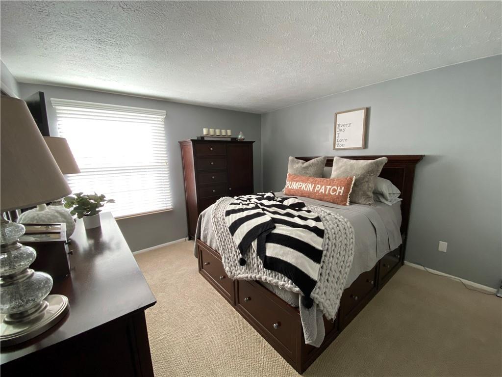 376 Center Grange Road Monaca, PA 15061 - Photo 6 of 25 Gallery Image 6