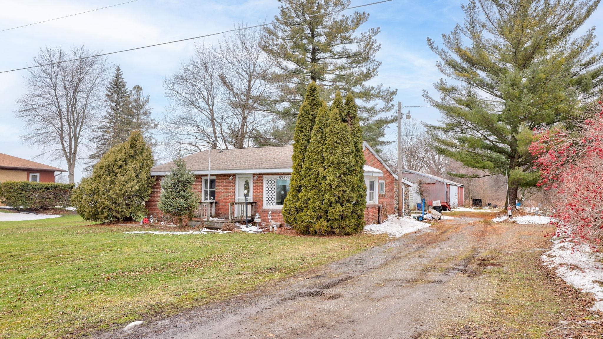 6325 Becker Road Saginaw, MI 48601 - Photo 2 of 47 50098435-1.JPG