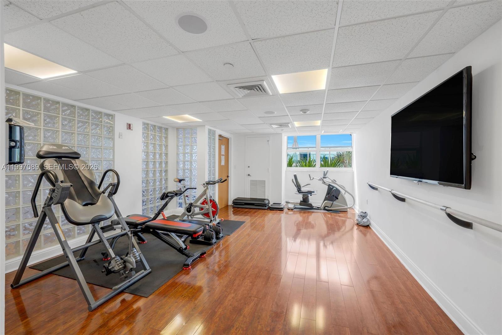 650 West Avenue, Unit 1912 Miami Beach, FL 33139 - Photo 32 of 35