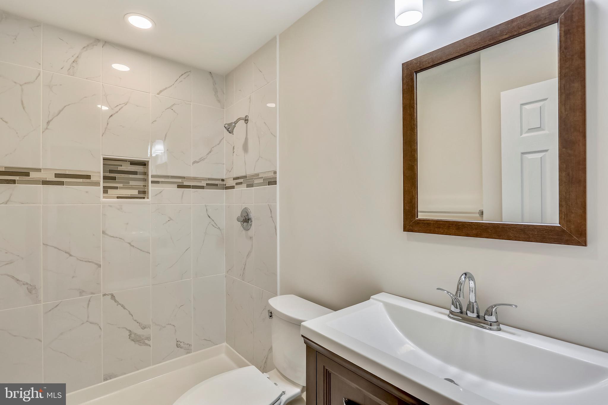 1001 Jackson Road Silver Spring, MD 20904 - Photo 10 of 28 Master Bed Bath