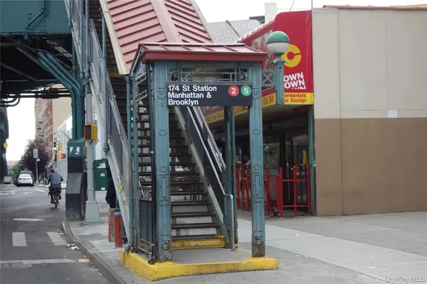 a view of entryway