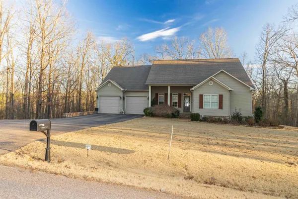 $459,000 | 47 Fairway Place, Selmer, TN 38375