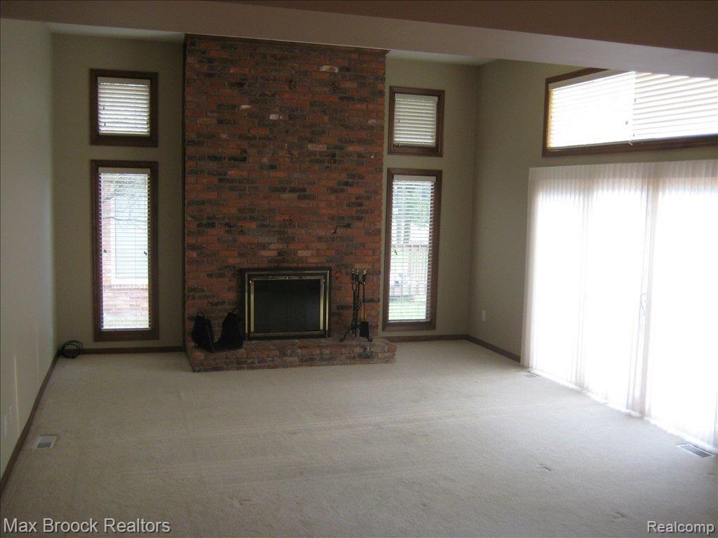 1748 Jason Circle Rochester, MI 48306 - Photo 6 of 12 jason circle012