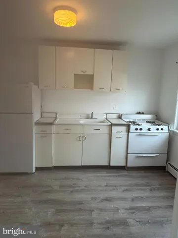 $1,200 | 424 South Matlack Street, Unit 3, West Chester, PA 19382