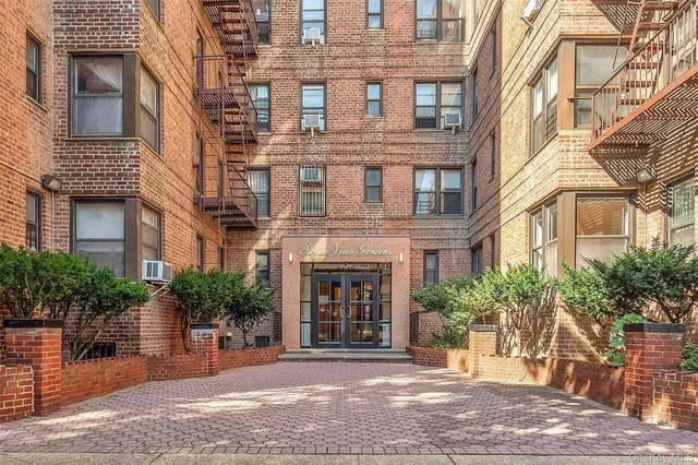 $358,000 | 84-19 51st Avenue, Unit 3J | Elmhurst