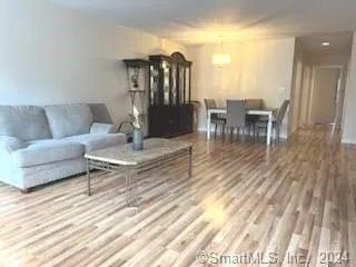 $2,600 | 37 Greenwich Avenue, Unit 26, Stamford, CT 06902