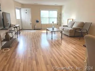 $2,600 | 37 Greenwich Avenue, Unit 26, Stamford, CT 06902