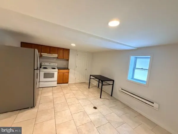 $900 | 6631 Erdrick Street, Philadelphia, PA 19135