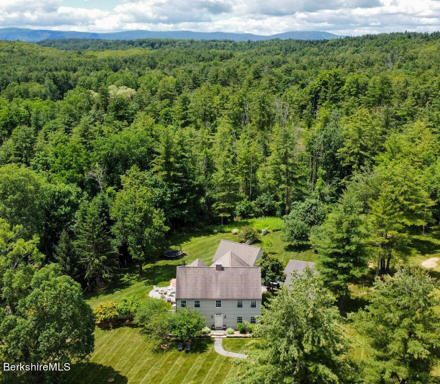 32 Kalliste Hill