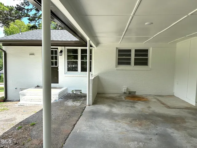 a view of livingroom with an empty space