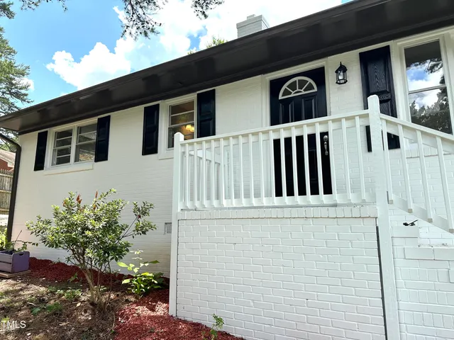 $216,000 | 1220 Roanoke Avenue, Henderson, NC 27536