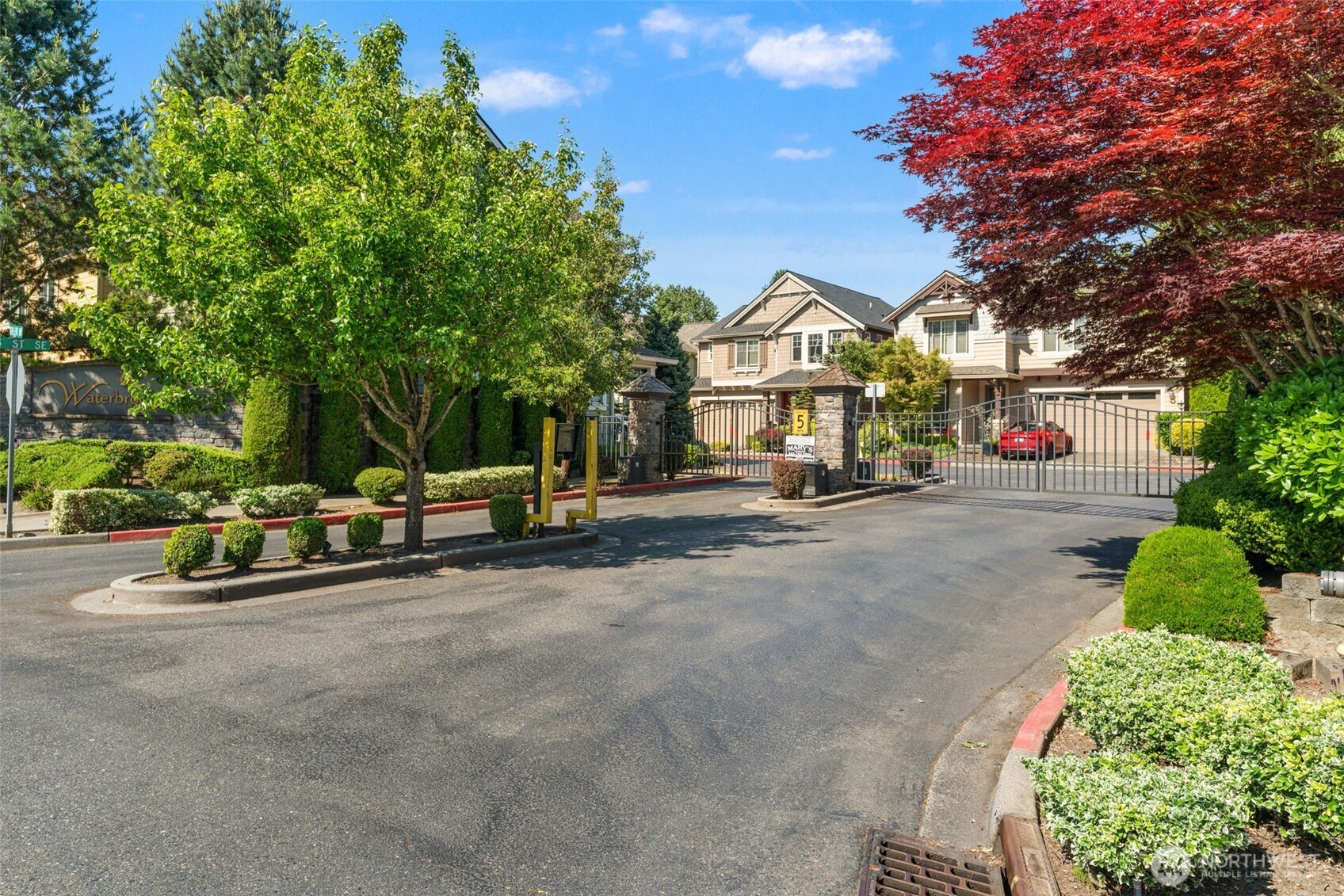 23504 9th Avenue Southeast Bothell, WA 98021 - Photo 5 of 38