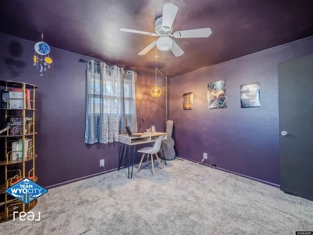 $300,000 | 3300 Navarre Road, Casper, WY 82604