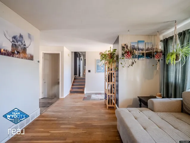 $300,000 | 3300 Navarre Road, Casper, WY 82604