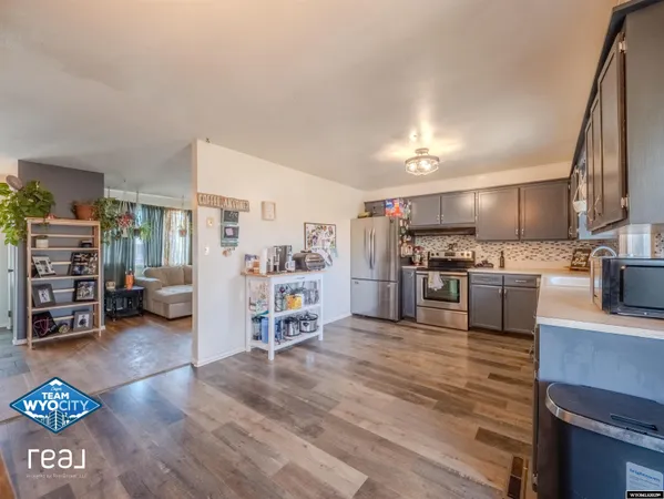 $295,000 | 3300 Navarre Road, Casper, WY 82604