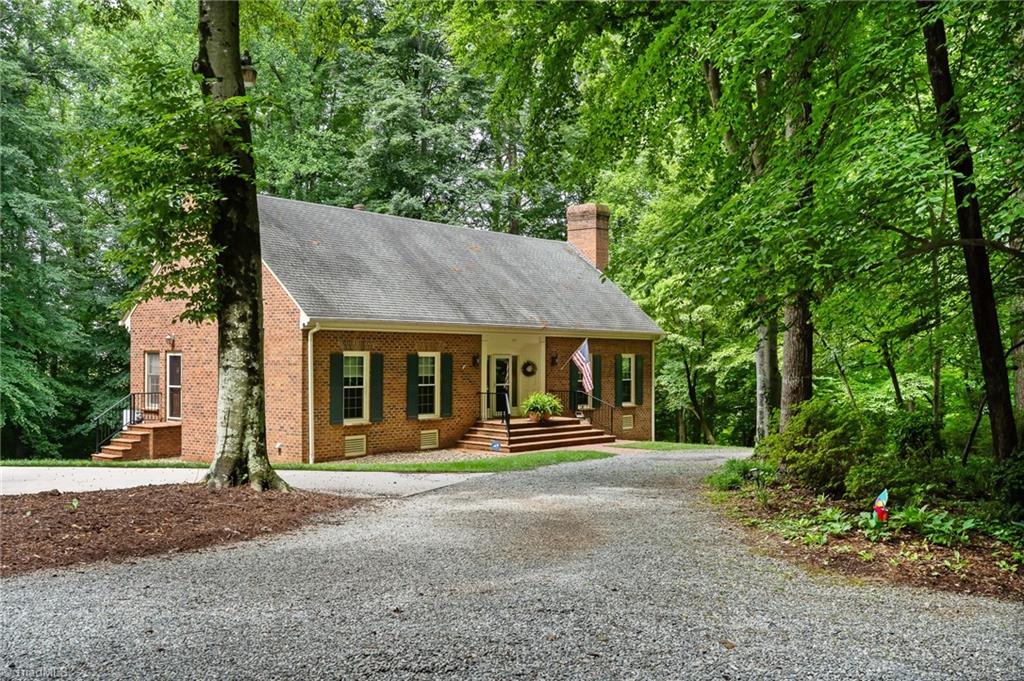 175 Huntington Trail Lexington, NC 27295 - Photo 3 of 50