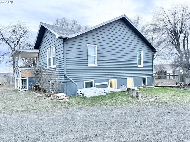 $649,990 | 4308 Northeast Collins Drive, Madras, OR 97741