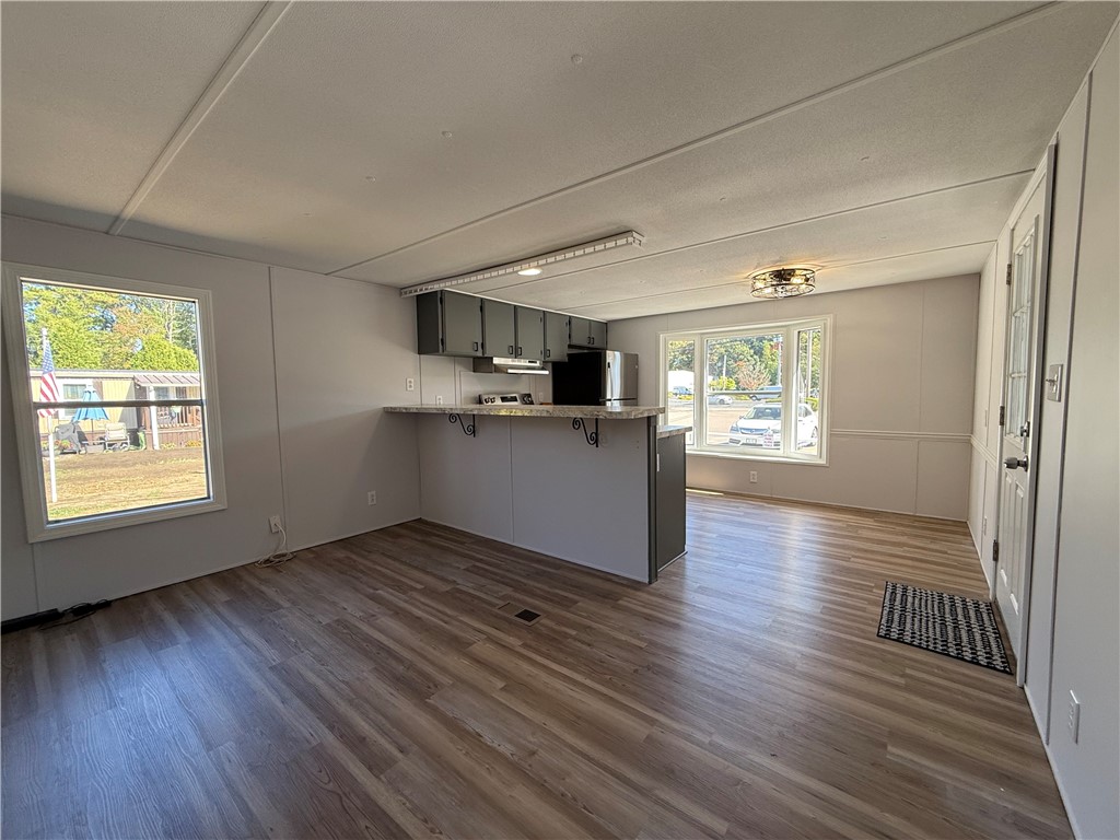 6 Ln 1 Coventry, RI 02816 - Photo 9 of 36 Living Room/Kitchen