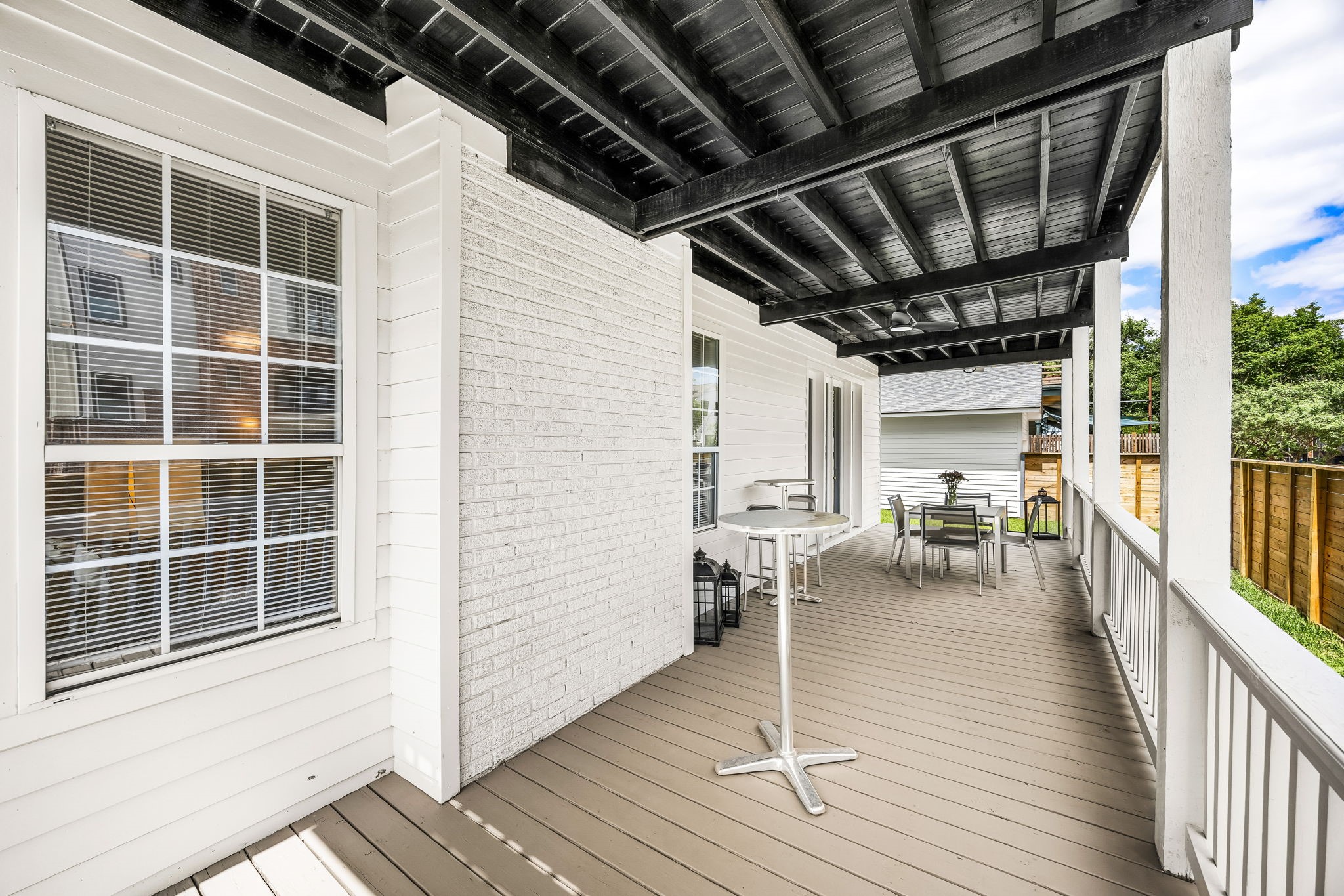 302 West Drew Street Houston, TX 77006 - Photo 32 of 48 Imagine having friends over to enjoy the sunsets while sipping on your favorite beverage and enjoying your evenings. Plenty of space to have an outdoor kitchen.