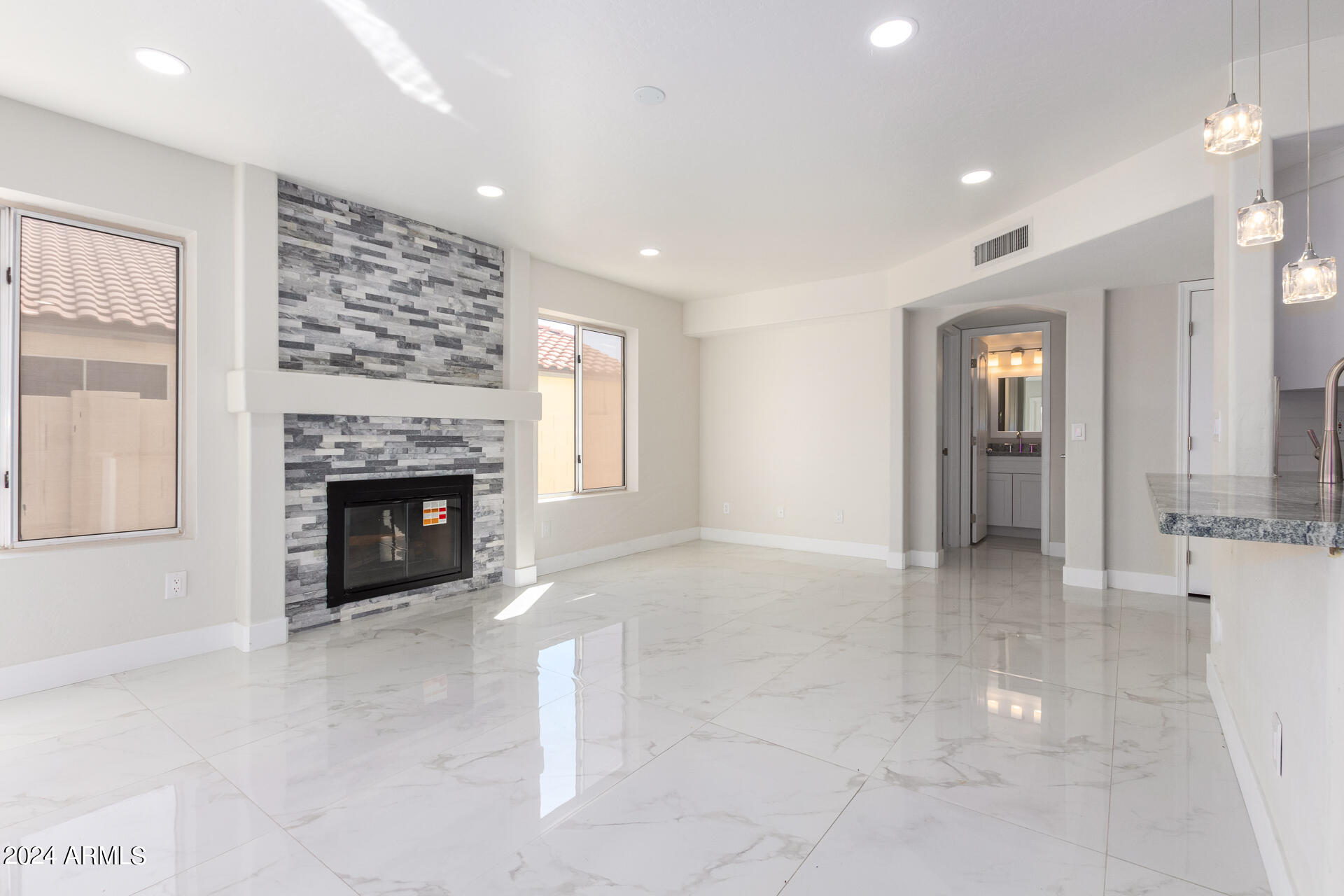 9611 South 50th Street Phoenix, AZ 85044 - Photo 11 of 40 18-50th