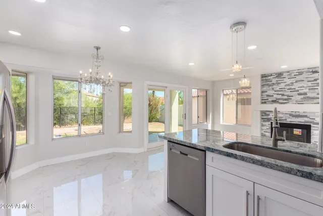 $2,850 | 9611 South 50th Street, Phoenix, AZ 85044