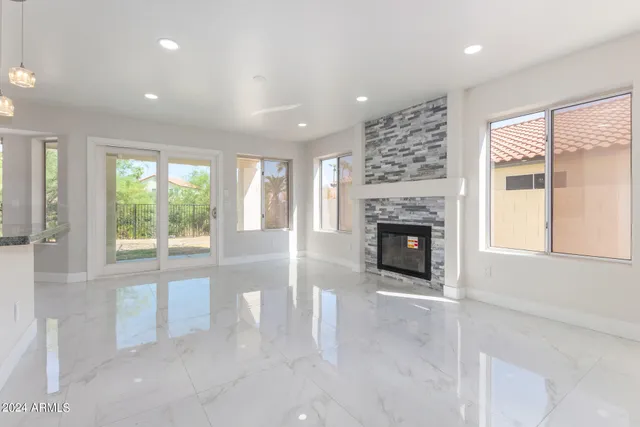 $2,850 | 9611 South 50th Street, Phoenix, AZ 85044