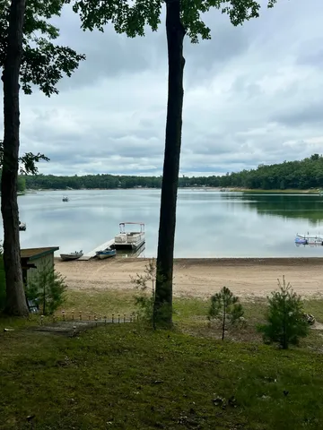 $339,900 | 16657 South Star Lake Drive, Baldwin, MI 49304