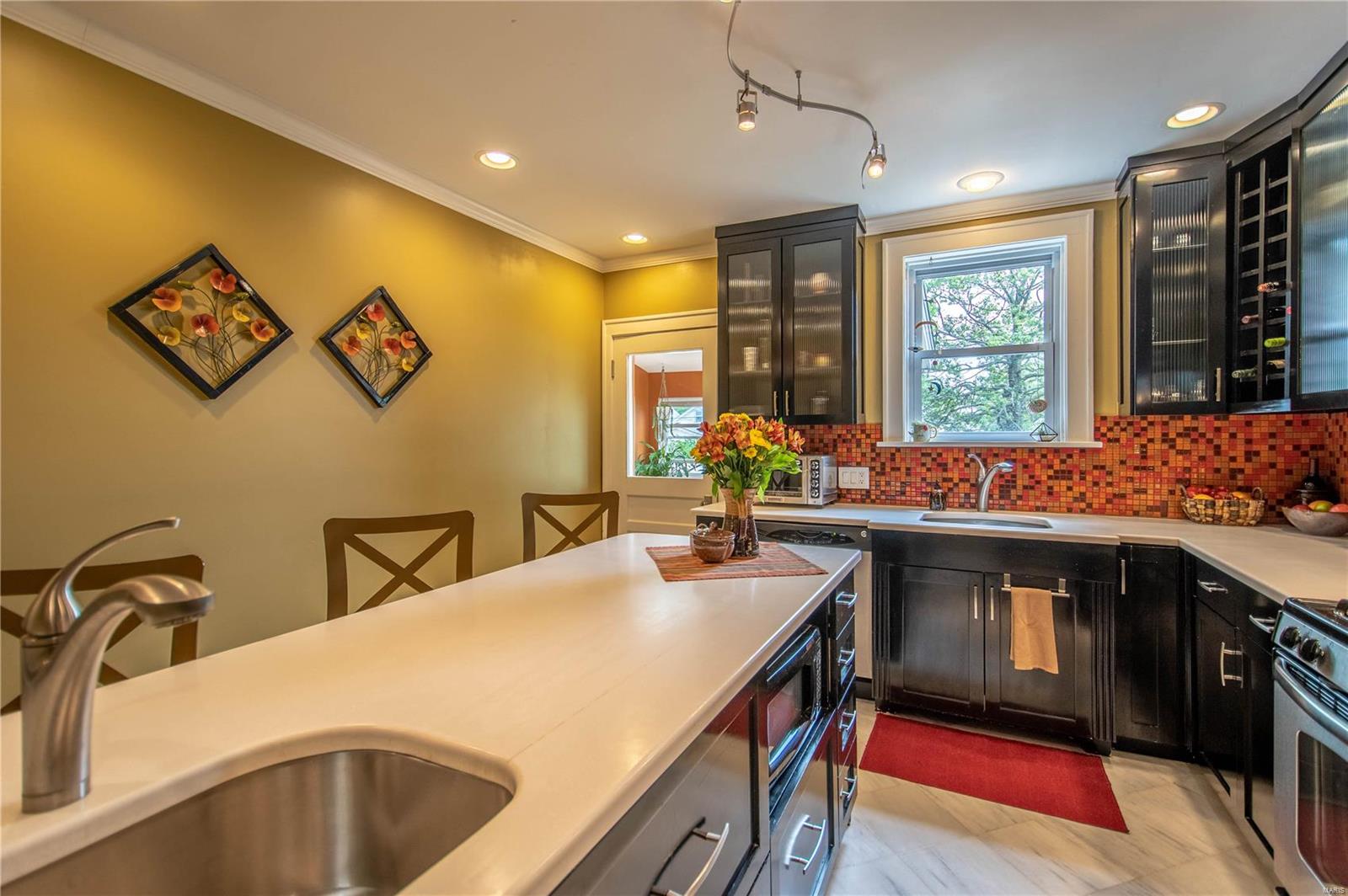 5740 Rhodes Avenue St. Louis, MO 63109 - Photo 14 of 48 Gallery Image 14