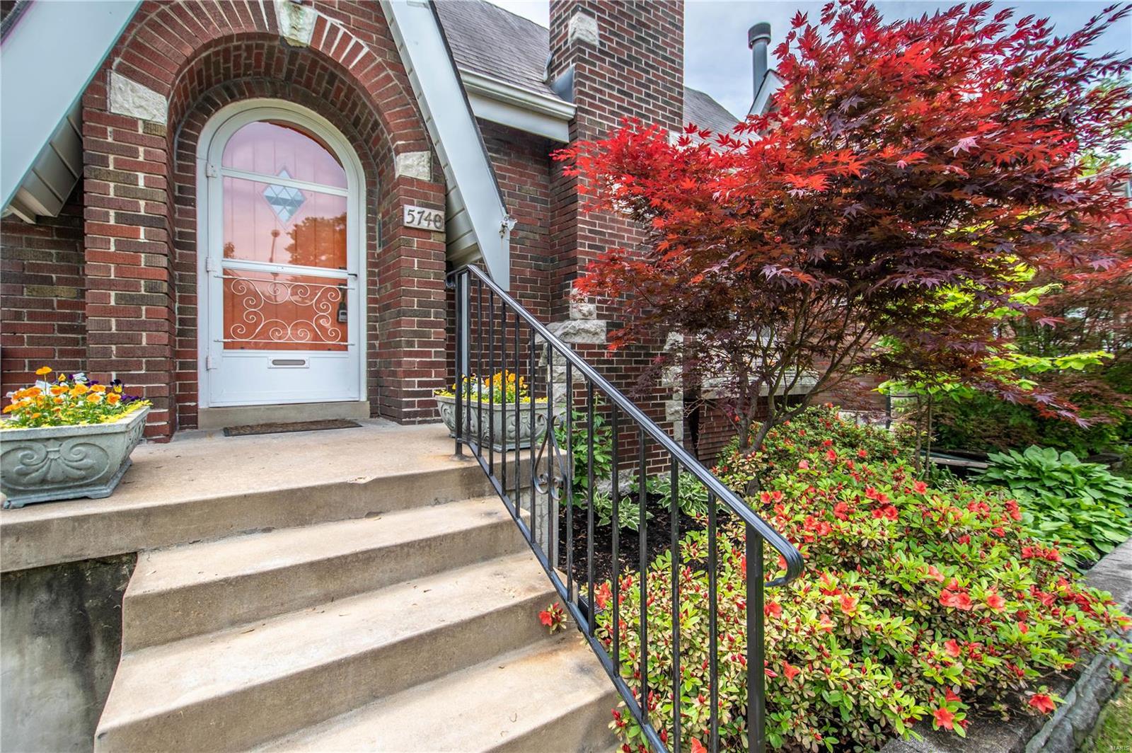 5740 Rhodes Avenue St. Louis, MO 63109 - Photo 3 of 48 Gallery Image 3