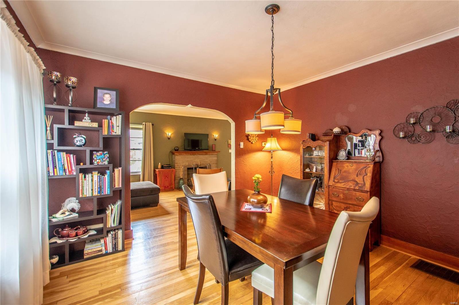 5740 Rhodes Avenue St. Louis, MO 63109 - Photo 10 of 48 Gallery Image 10