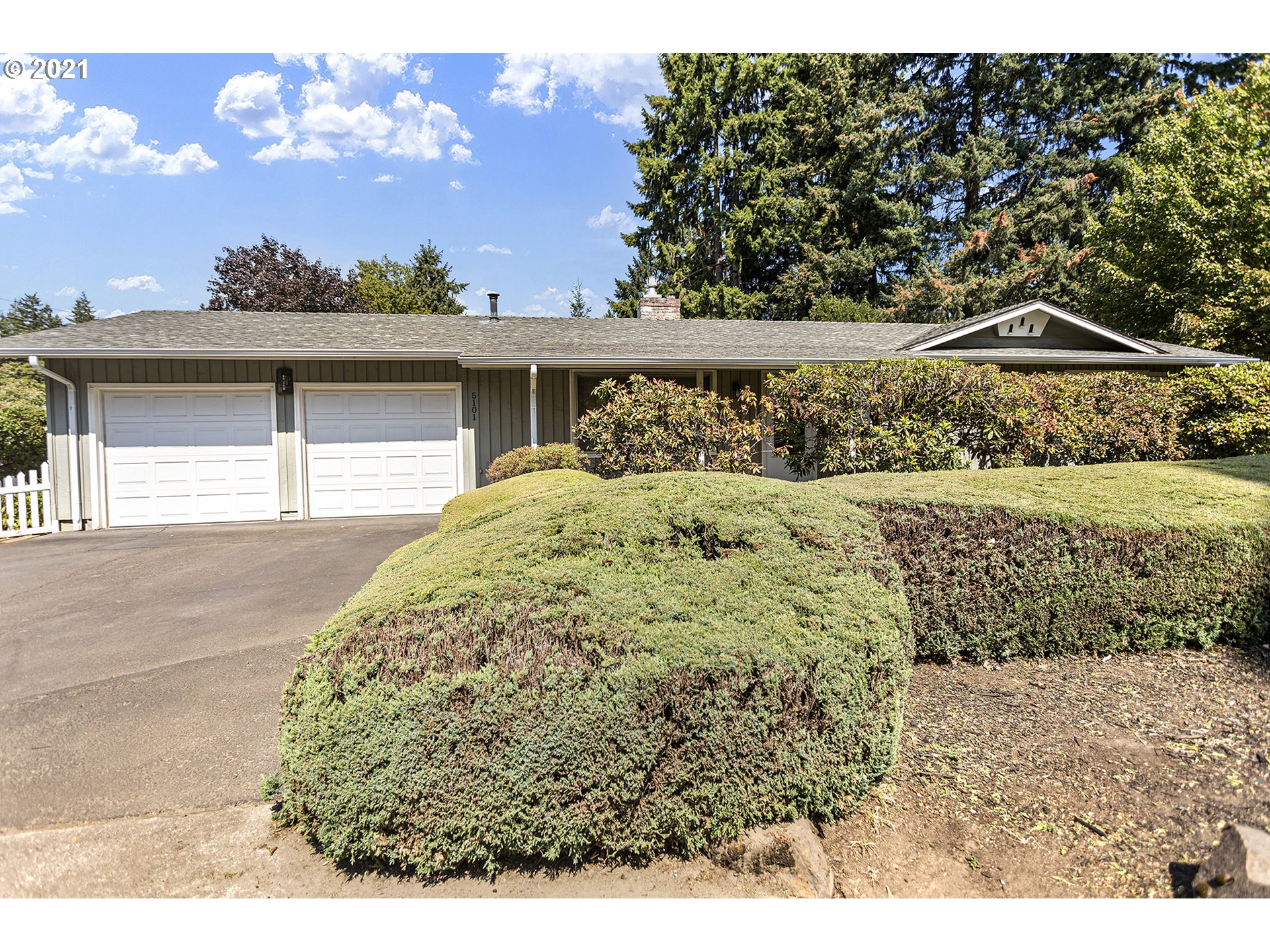 5101 Jean Road Lake Oswego, OR 97035 - Photo 1 of 30