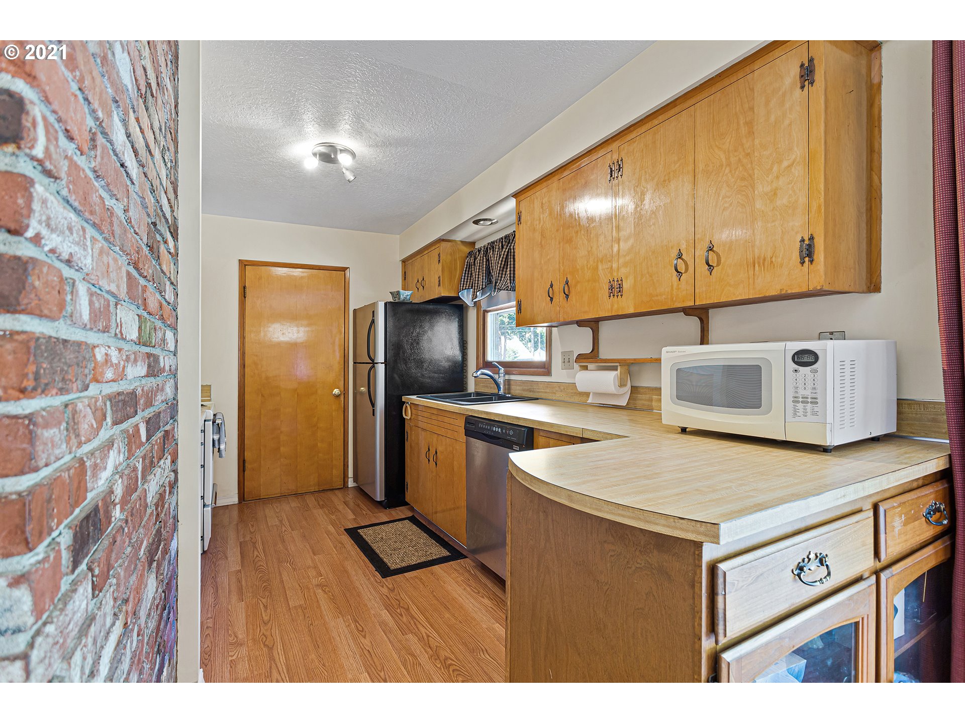 5101 Jean Road Lake Oswego, OR 97035 - Photo 8 of 30