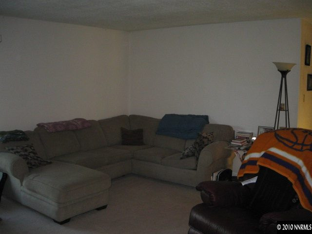 700 Wyoming Avenue Reno, NV 89503 - Photo 2 of 9 a living room with furniture and a couch
