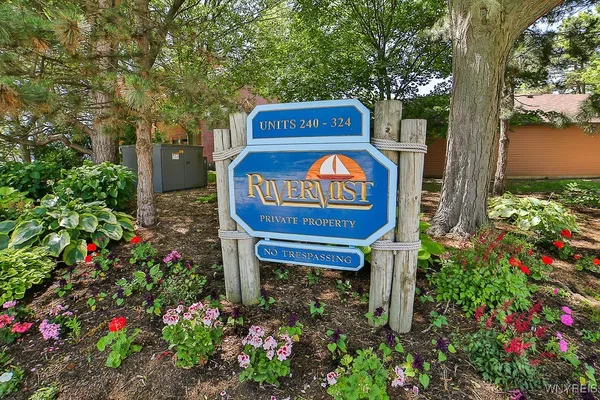 $850,000 | 252 Rivermist Drive, Buffalo, NY 14202