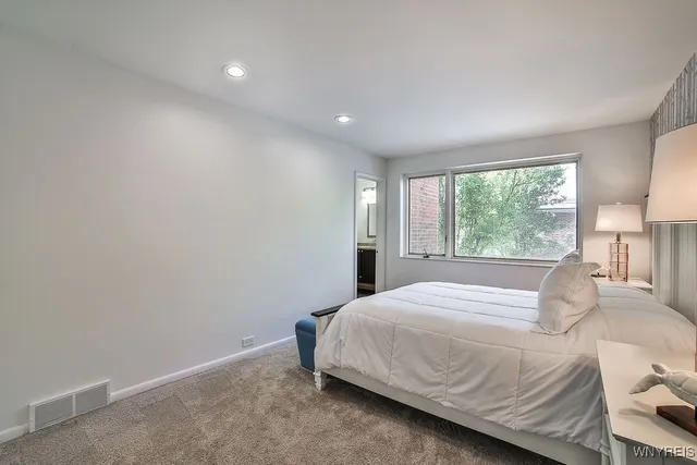 $875,000 | 252 Rivermist Drive, Buffalo, NY 14202