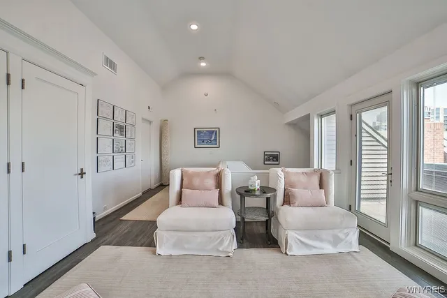 $875,000 | 252 Rivermist Drive, Buffalo, NY 14202