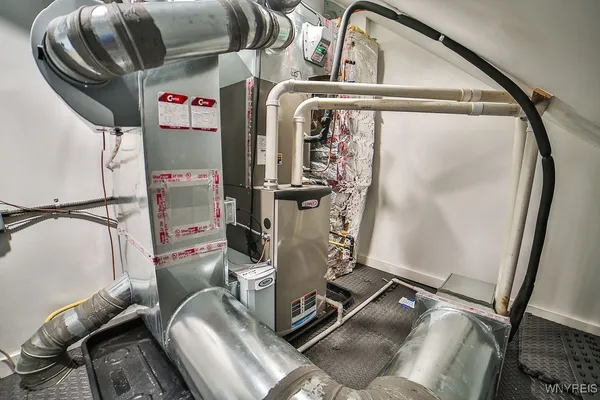 $850,000 | 252 Rivermist Drive, Buffalo, NY 14202