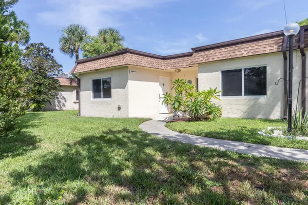 $249,000 | 2802 Southwest Natura Boulevard, Deerfield Beach, FL 33441