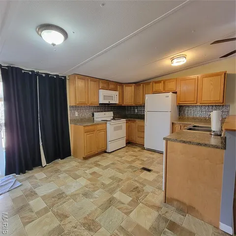 $180,000 | 193 Highway 5, Gainesville, MO 65655