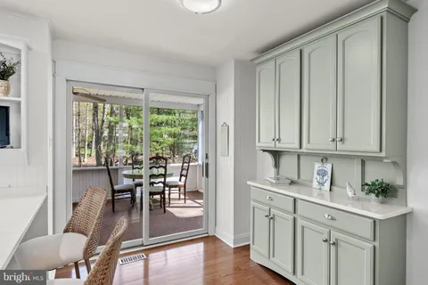 $685,000 | 2 Strafford Court, Medford, NJ 08055