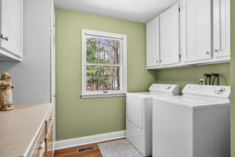 $685,000 | 2 Strafford Court, Medford, NJ 08055