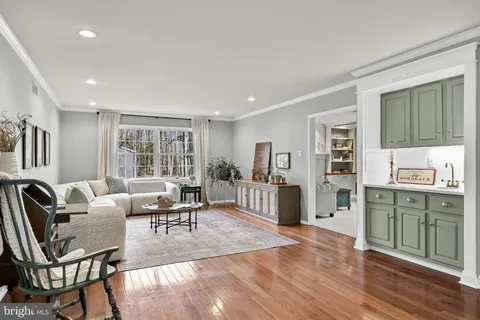 $685,000 | 2 Strafford Court, Medford, NJ 08055